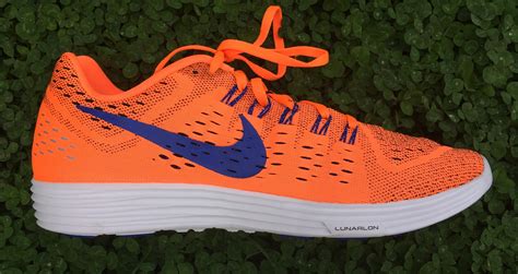 nike lunartempo